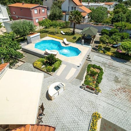 Villa Lulic Vir Eksteriør bilde